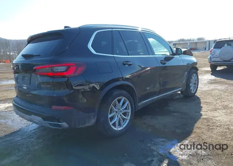 2020 BMW X5 xDrive40I z USA, uszkodzony, nr VIN 5UXCR6C08L9D45604